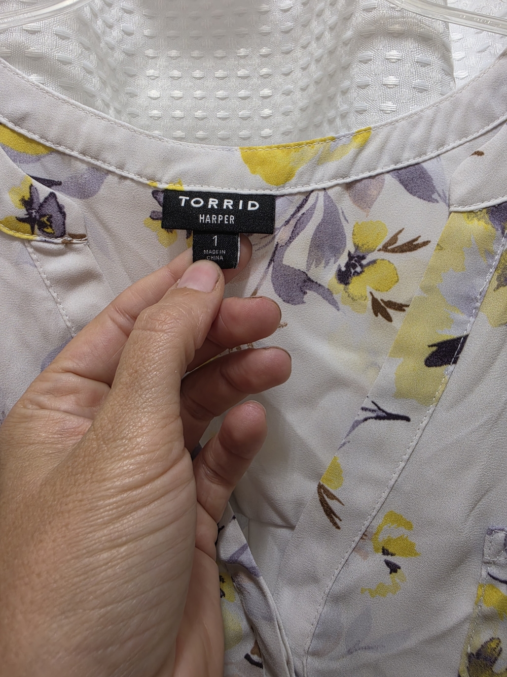 torrid Yellow & Purple Floral V-Neck Sleeveless Camisole - Picture 3 of 3